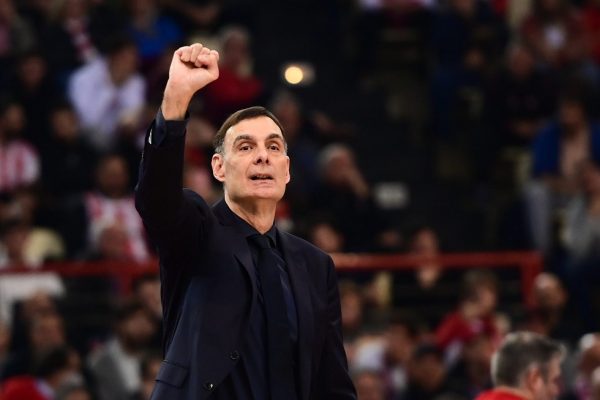 Μπαρτζώκας: «Πρέπει να ελέγχεις στα συναισθήματά σου σε αυτά τα ματς»