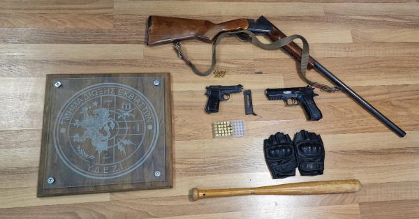 Οπλοφορούσε μέσα σε νυχτερινό κέντρο – 25χρονος συνελήφθη με το όπλο στη ζώνη