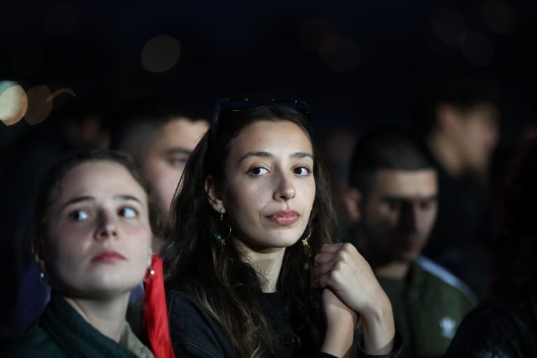 Καμπανάκι ΓΣΕΒΕΕ: Αδιαφορεί η αγορά εργασίας για τους νέους