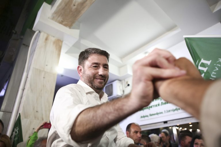 Ανατροπές και εκπλήξεις της νέας κοινοβουλευτικής ομάδας του ΠΑΣΟΚ