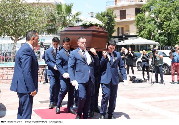 Γιάννης Βογιατζής: Ο τελευταίος αποχαιρετισμός με τραγούδια