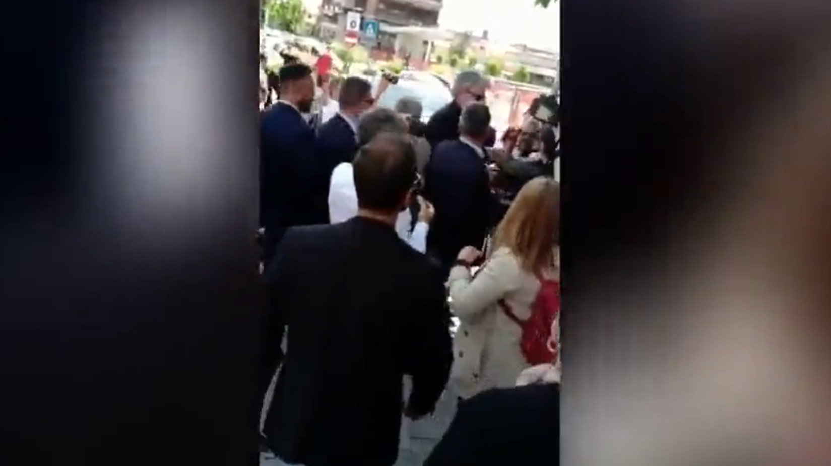 Επίθεση αντιεμβολιαστή στον πρώην πρωθυπουργό της Ιταλίας, Τζουζέπε Κόντε