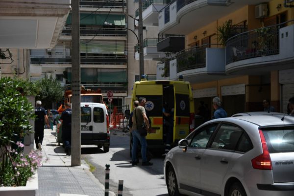 Ηλικιωμένος έπεσε από τον τέταρτο όροφο πολυκατοικίας στη Λάρισα και σκοτώθηκε