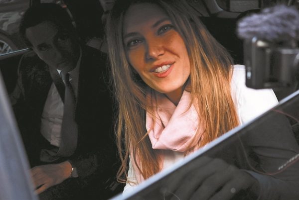 Εύα Καϊλή: Ελεύθερη χωρίς βραχιολάκι αλλά με περιοριστικούς όρους
