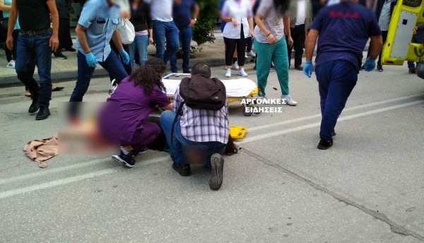 Σοβαρό τροχαίο με παράσυρση πεζής από μηχανή στο Ναύπλιο