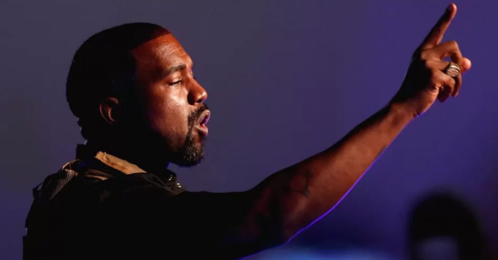 Επενδυτές μηνύουν την Adidas για την πρώην συνεργασία της με τον Κάνιε Γουέστ