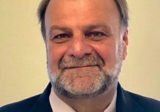 Λάζαρος Λασκαρίδης: Η ΕΣΗΕΑ αποχαιρετά «τον συνάδερφο» και αντιδήμαρχο Πολιτισμού Καλλιθέας