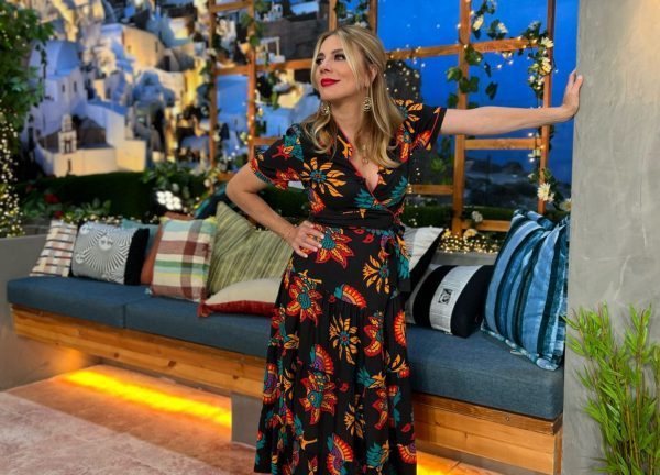 Σμαράγδα Καρύδη: «Δεν αισθάνομαι καθόλου “γιαγιά”»