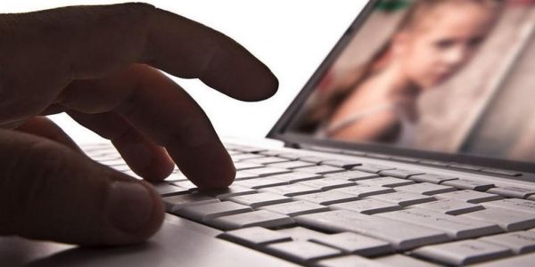 Τις «έγδυσε» μέσω εφαρμογής – Ένας 15χρονος μοίραζε γυμνές φωτογραφίες ανήλικων κοριτσιών