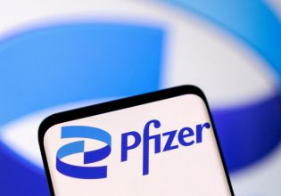 Pfizer: Στη μάχη κατά του καρκίνου τα έσοδα από την Covid-19 διαβεβαιώνει ο Άλμπερτ Μπουρλά