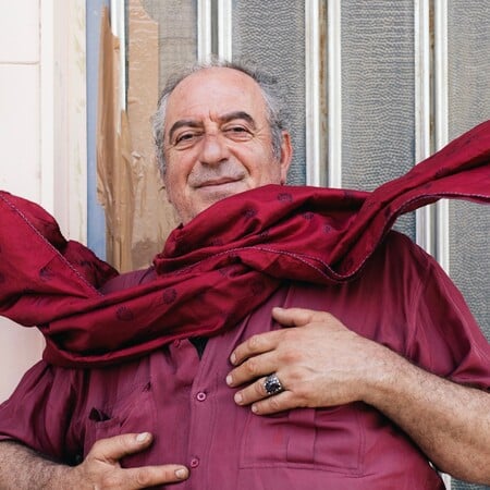 «Ανήκουμε στη Δύση αλλά η Ανατολή δεν έχει παραγραφεί μέσα μας»