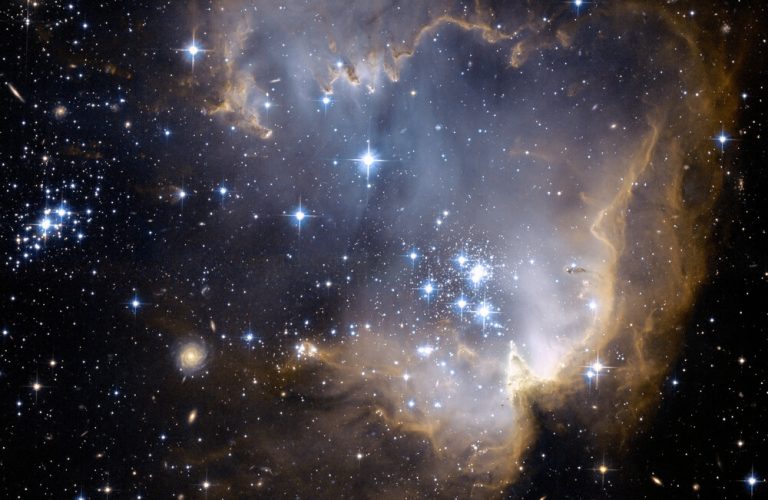 Τηλεσκόπιο ανίχνευσε τα απομεινάρια των πρώτων άστρων στο Σύμπαν