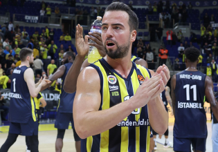 Μαχμούτογλου: «Δεν μας άξιζε η 8η θέση, τα ξεχνάμε όλα και θα παλέψουμε για το Final 4»