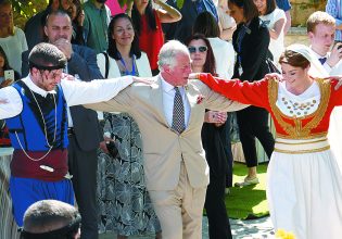 Βασιλιάς Κάρολος Γ’: Η βαθιά αγάπη και ο ιδιαίτερος δεσμός του με την Ελλάδα