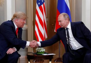Observer: Τι συμβαίνει όταν οι πολιτικοί αδιαφορούν για την αλήθεια; Πούτιν και Τραμπ σύντομα θα μας δείξουν