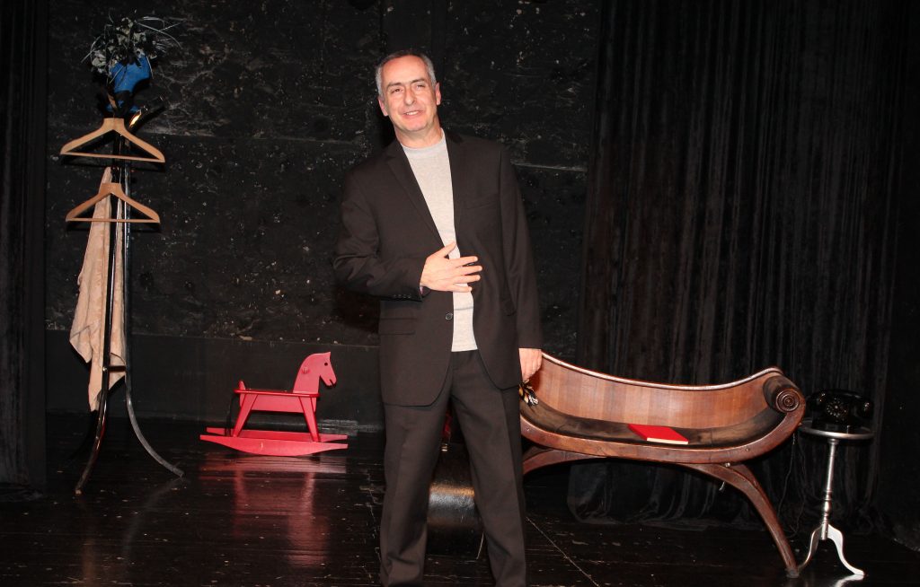 Περικλής Λιανός: «Με έξι επεισόδια τότε πήρα αυτοκίνητο, τώρα παίρνεις 10 σουβλάκια»