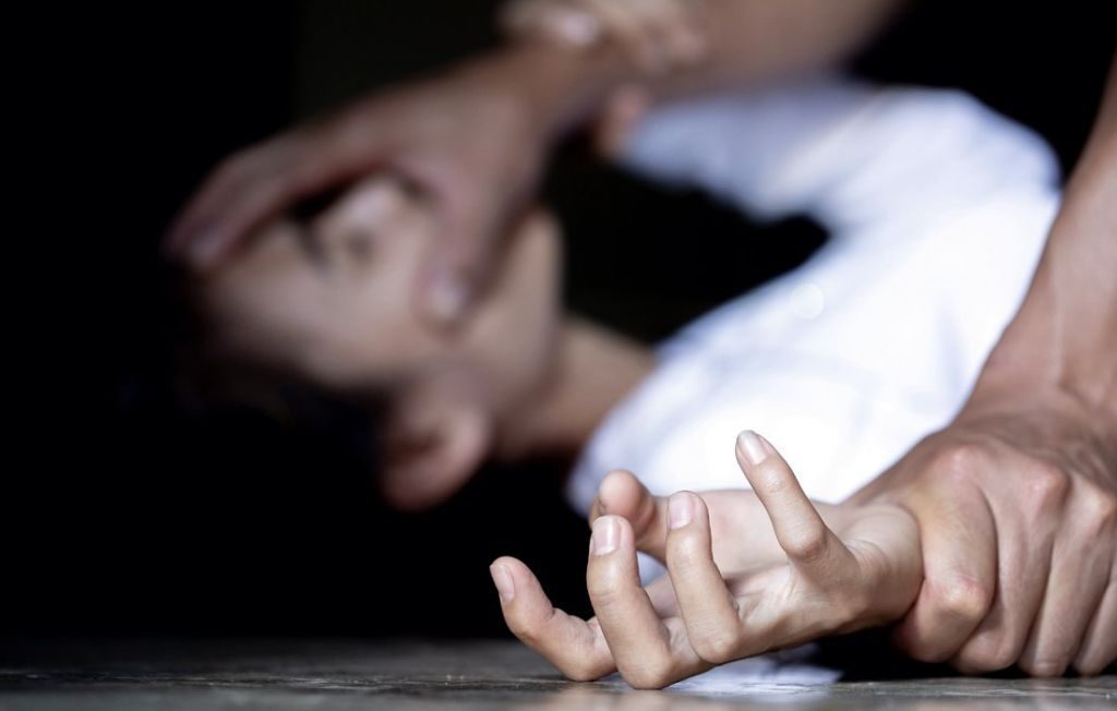 Ομαδικός βιασμός στη Λάρισα: Τέσσερις συλλήψεις ανηλίκων μετά την καταγγελία 22χρονης