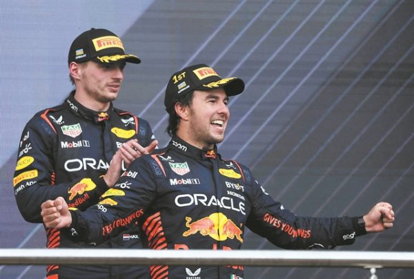 Νεύρα εντός και εκτός πίστας