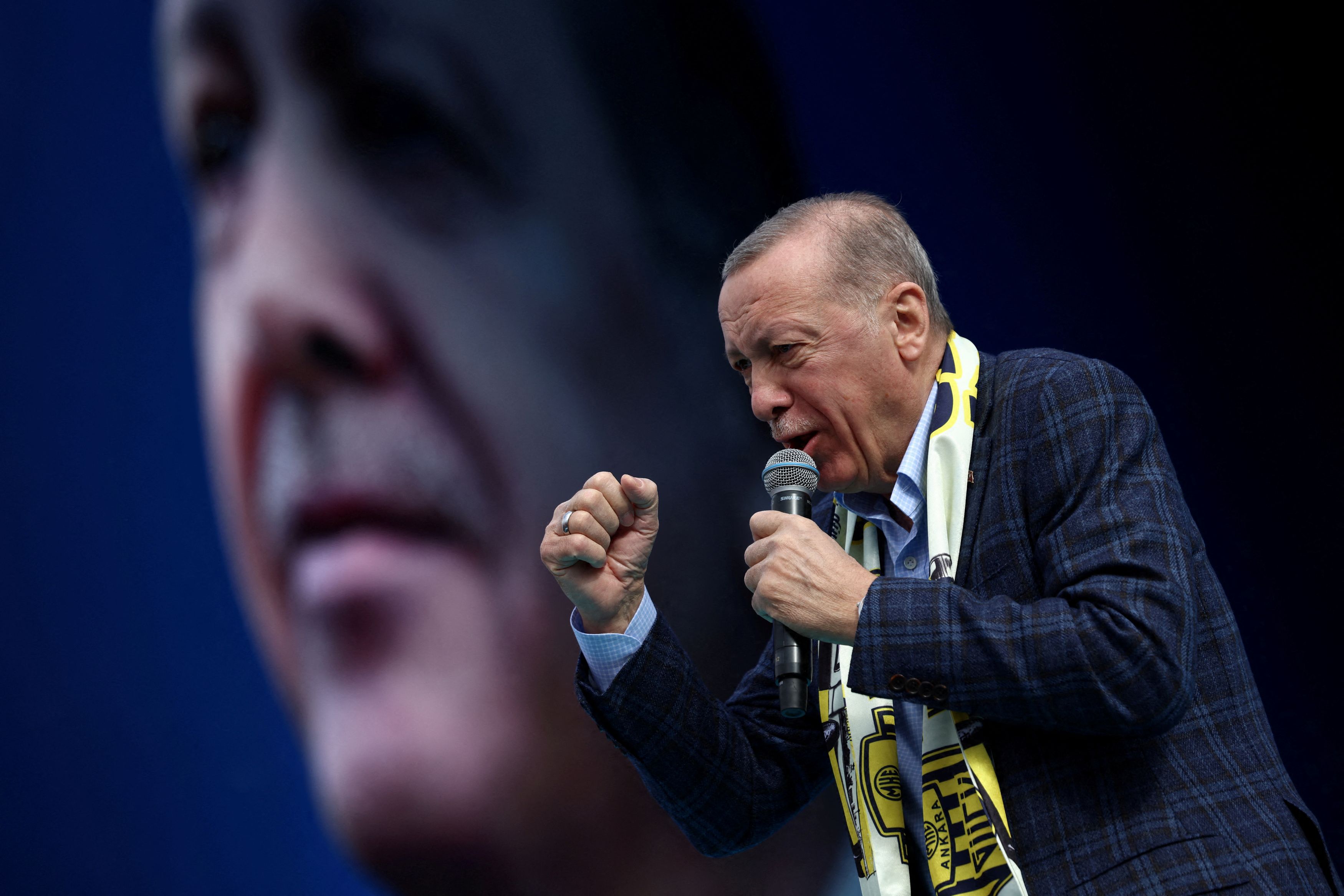 Washington Post κατά Ερντογάν – Κοντοζυγώνει η «έξωση» του «χαρισματικού δικτάτορα»
