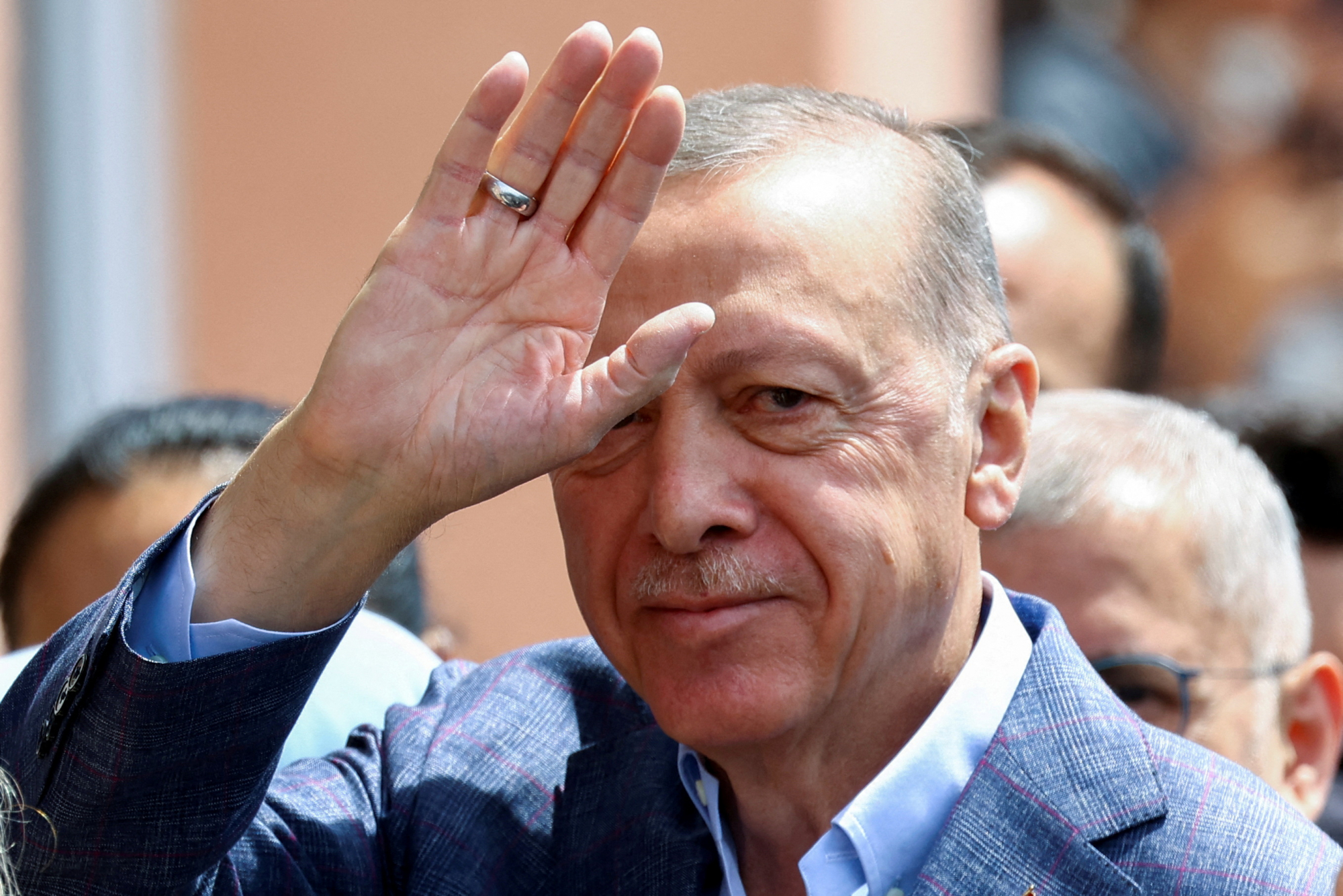 Εκλογές Τουρκία: Ξαφνική επίσκεψη Ερντογάν στην Άγκυρα - Το μήνυμα μόλις έκλεισαν οι κάλπες