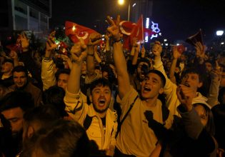 Τουρκία εκλογές: Ερντογάν ή Κιλιτσντάρογλου ψήφισαν οι νέοι της γειτονικής χώρας;