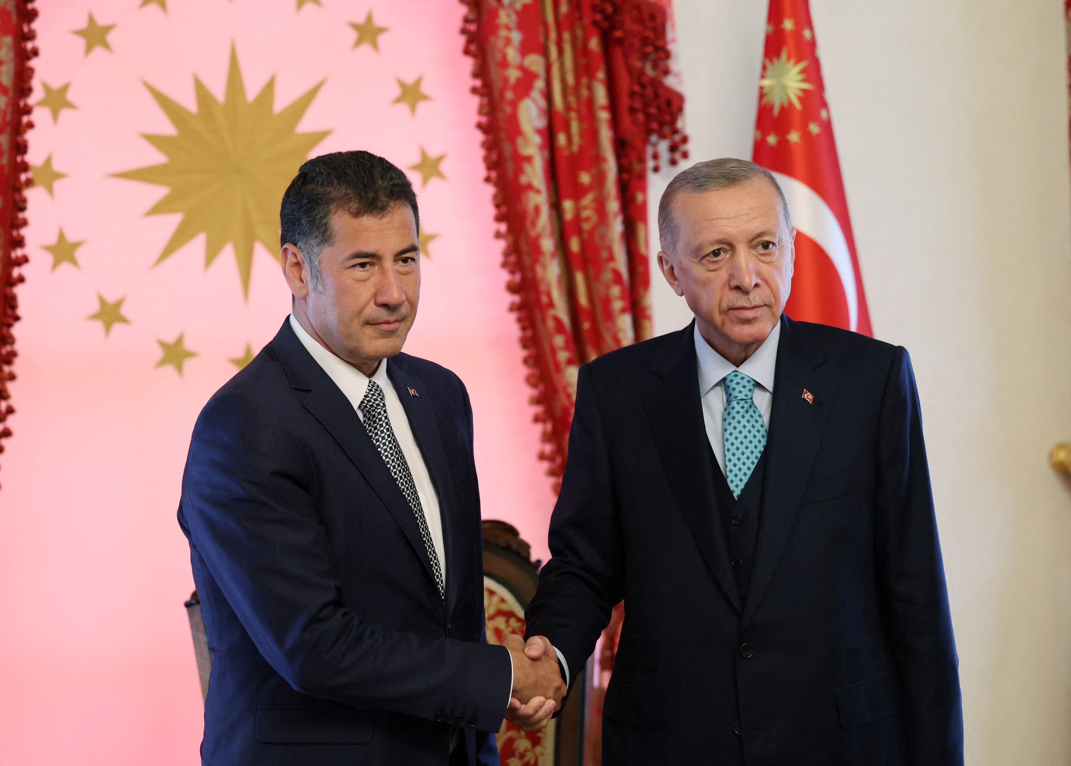 Εκλογές Τουρκία: «Ο Ογάν στήριξε τον Ερντογάν γιατί του έταξε κυβερνητική θέση» - Βγήκαν τα «μαχαίρια» στη συμμαχία ΑΤΑ