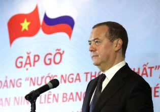 Μεντβέντεφ: Αν η Ουκρανία λάβει πυρηνικά, θα υπάρξει προληπτικό πλήγμα