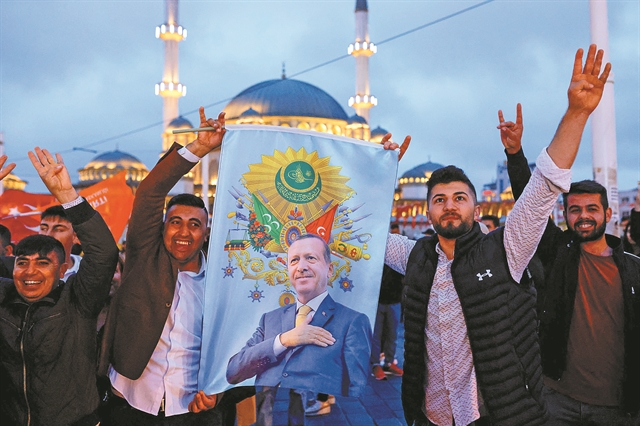 Ερντογάν: Απόλυτος κυρίαρχος για άλλα πέντε χρόνια