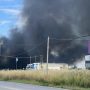 Φωτιά σε εργοστάσιο με μοκέτες στη Λάρισα – Συναγερμός στην Πυροσβεστική