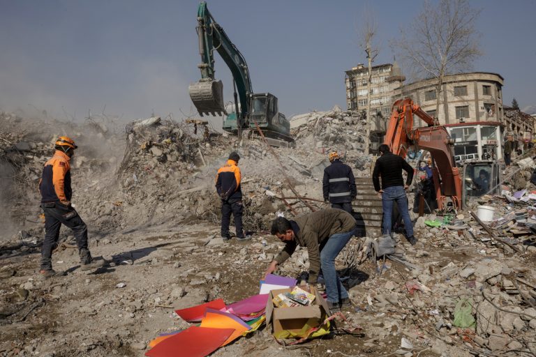 Σεισμός Τουρκία: Ισχυρή δόνηση στη σεισμόπληκτη περιοχή Αντιγιαμάν