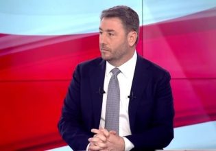 Ανδρουλάκης στο MEGA: «Ο Μητσοτάκης κυβερνά με την παρέα του – Δώρο στη ΝΔ ο Κατρούγκαλος»