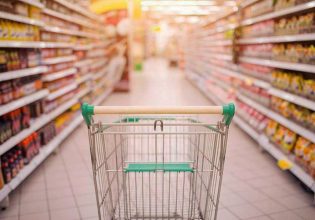 Ακρίβεια: Πόσα κερδίζουν τα σούπερ μάρκετ και πόσα οι βιομηχανίες