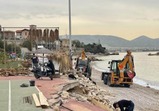 Με όλες του τις δυνάμεις διαμορφώνει την παραλία «Βοτσαλάκια» ο Δήμος Πειραιά