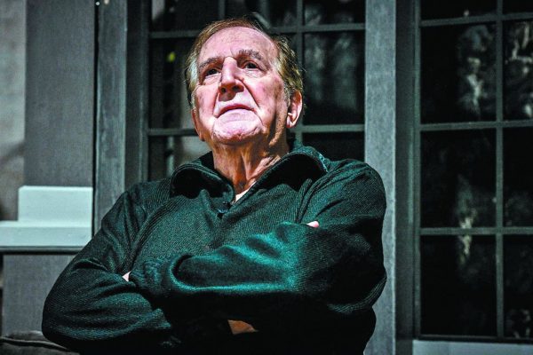 Ο πρώτος μου ρόλος στο θέατρο – Τι αποκαλύπτουν 6 πρωταγωνιστές