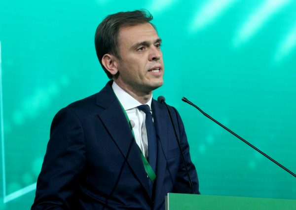 Κόμμα Κασιδιάρη: Αρκετή διαφήμιση έγινε στους υμνητές του Χίτλερ, λέει ο Μάντζος