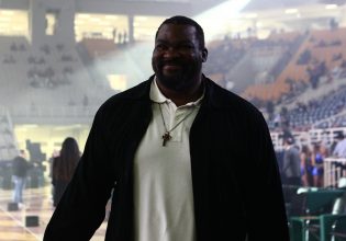 Σχορτσιανίτης: «Δέχτηκα ρατσισμό και για το χρώμα – Οι Αγγελόπουλοι με βοήθησαν πάρα πολύ»