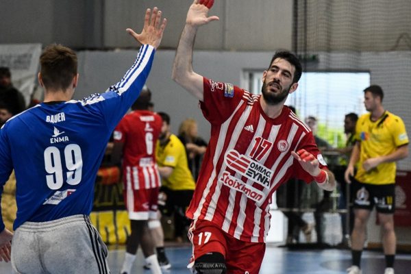 Ολυμπιακός – ΑΕΚ 24-21: Πρόκριση των «ερυθρόλευκων» στον τελικό του Κυπέλλου