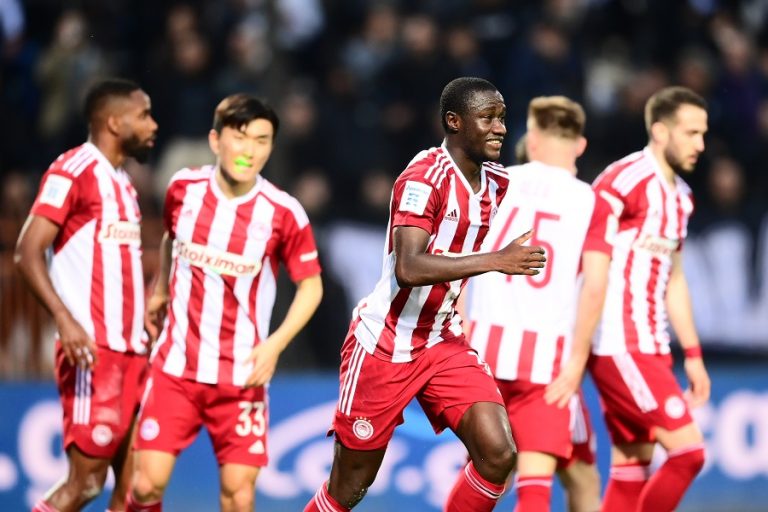 ΠΑΟΚ – Ολυμπιακός 0-1: Νίκη των ερυθρόλευκων στην Τούμπα με γκολάρα Σαμασέκου