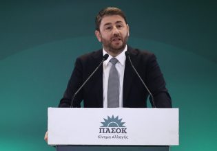 Νίκος Ανδρουλάκης: «Δεν είμαστε συνεταίροι του Τσίπρα και του Μητσοτάκη»