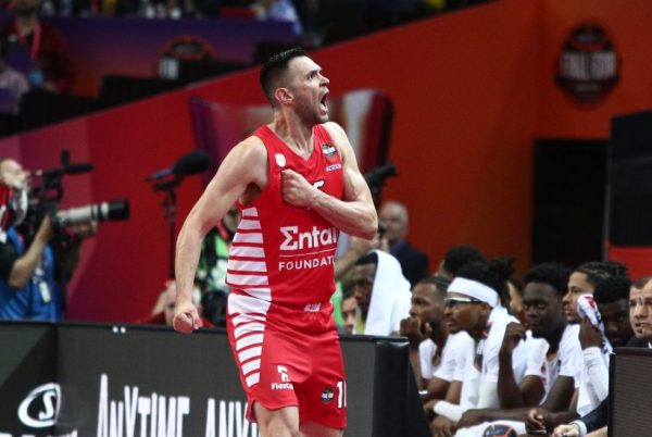 Θρίαμβος του Ολυμπιακού – Στον τελικό της Ευρωλίγκας ο Θρύλος (76-62)