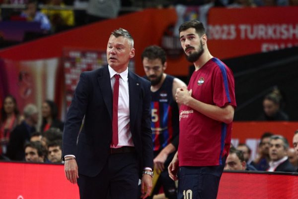 Με απόφαση Γιασικεβίτσιους η Μπαρτσελόνα αναχωρεί από τη Λιθουανία την ώρα του τελικού