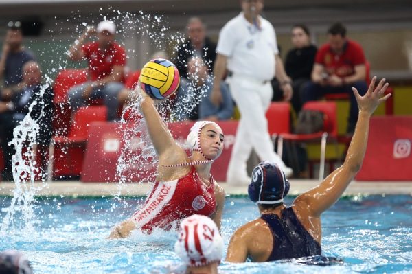 Ολυμπιακός – Βουλιαγμένη 10-5: Πήραν το δέκατο σερί πρωτάθλημα τα κορίτσια του Θρύλου