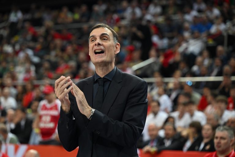 Η συγκλονιστική ομιλία του Μπαρτζώκα στα αποδυτήρια: «Μην είστε σκυθρωποί, ας έχουμε περηφάνεια για ό,τι πετύχαμε φέτος»