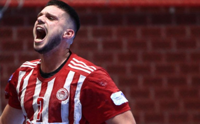 Καραμπουρνιώτης: «Θα τα δώσουμε όλα για το νταμπλ»