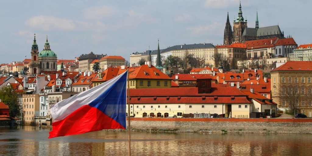 Η Τσεχία ακυρώνει συμφωνίες από τη σοβιετική εποχή που επέτρεπαν στη Ρωσία τη δωρεάν χρήση γης