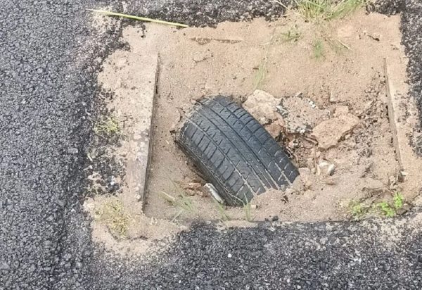 Ασφαλτόστρωσαν δρόμο στον Εύοσμο Θεσσαλονίκης αλλά… ξέχασαν μία ρόδα