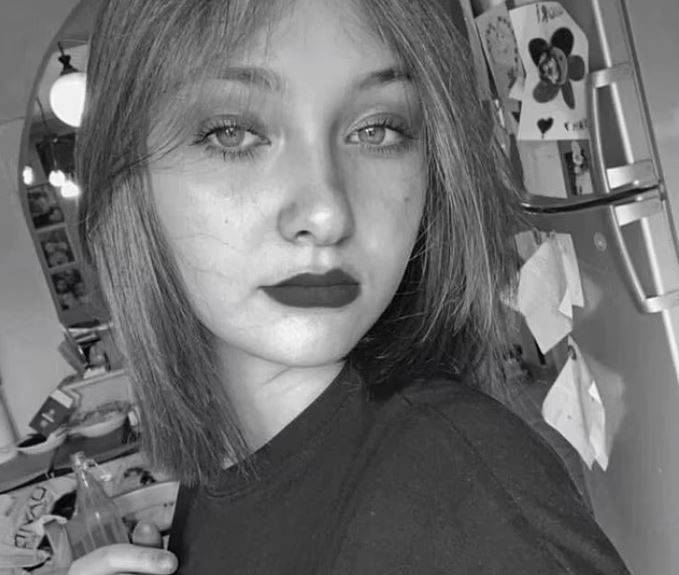 Τραγικός θάνατος για 16χρονη στην Ιταλία: Σκοτώθηκε όταν έπεσε στην μπανιέρα το κινητό που φόρτιζε