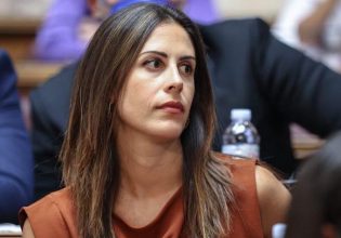 Εκλογές 2023: Έκανα σαρδάμ λέει η Χρονοπούλου για τα περί αυξήσεως των φόρων