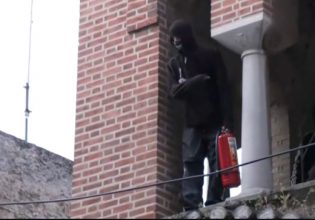 Συλλήψεις στη Θεσσαλονίκη: Γιατί κατηγορούνται οι δύο νεαροί μετά από τη φωτιά στο κατάστημα