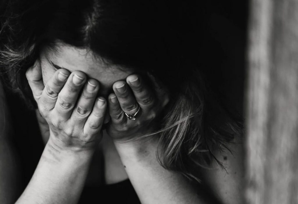 Σεξουαλική παρενόχληση στη Θεσσαλονίκη: 23χρονη κατήγγειλε ότι την περικύκλωσαν τρεις άνδρες – Η ανάρτησή της